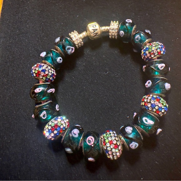 Glass Beads on the leather braided pink bracelet silver clasp says Pandora - Picture 4 of 6